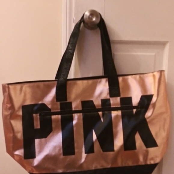 PINK Victoria's Secret Handbags - PINK travel bag